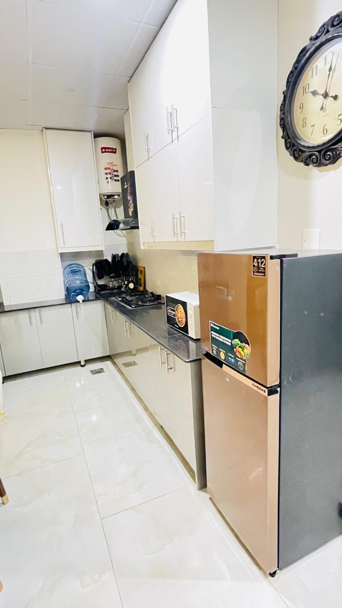 Flat In Central Islamabad Exterior photo