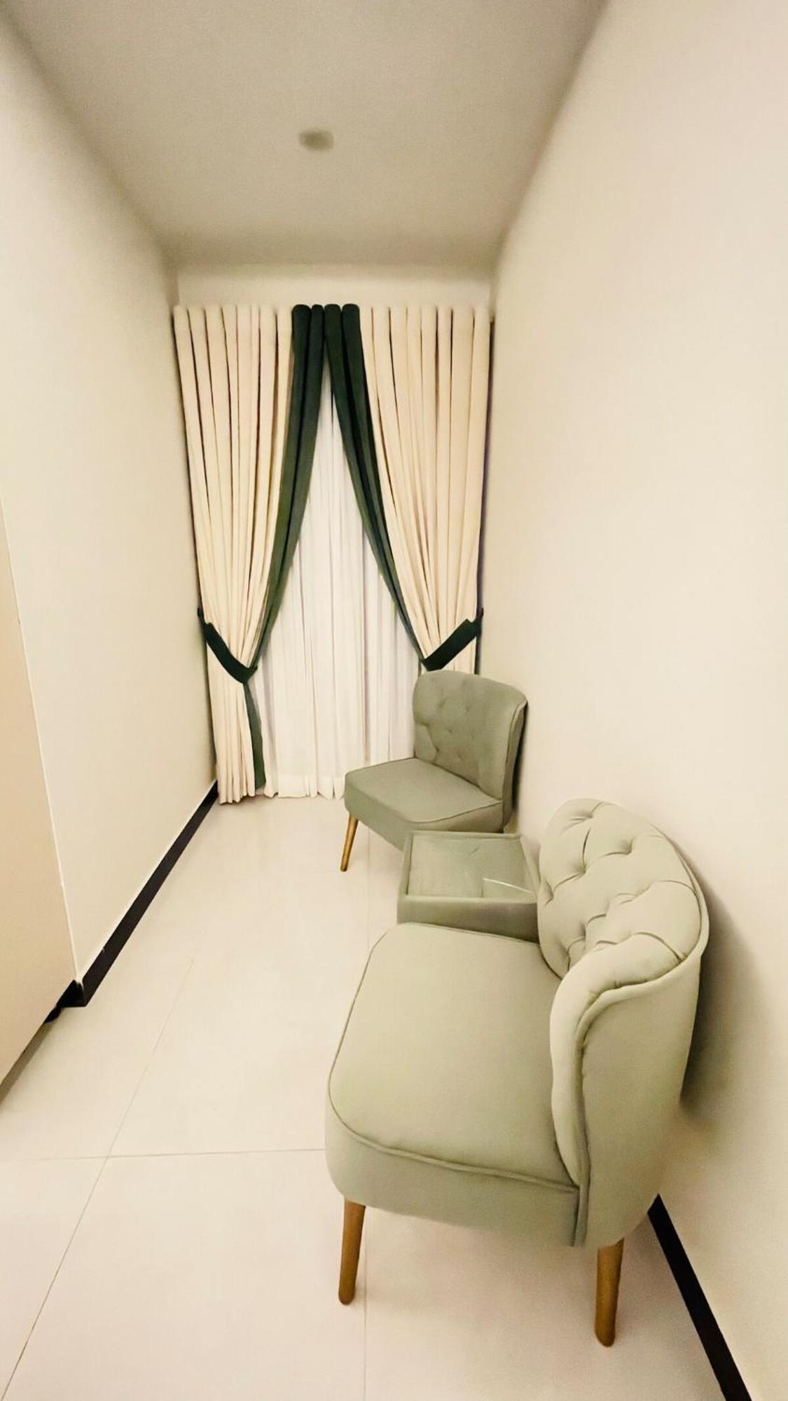 Flat In Central Islamabad Exterior photo