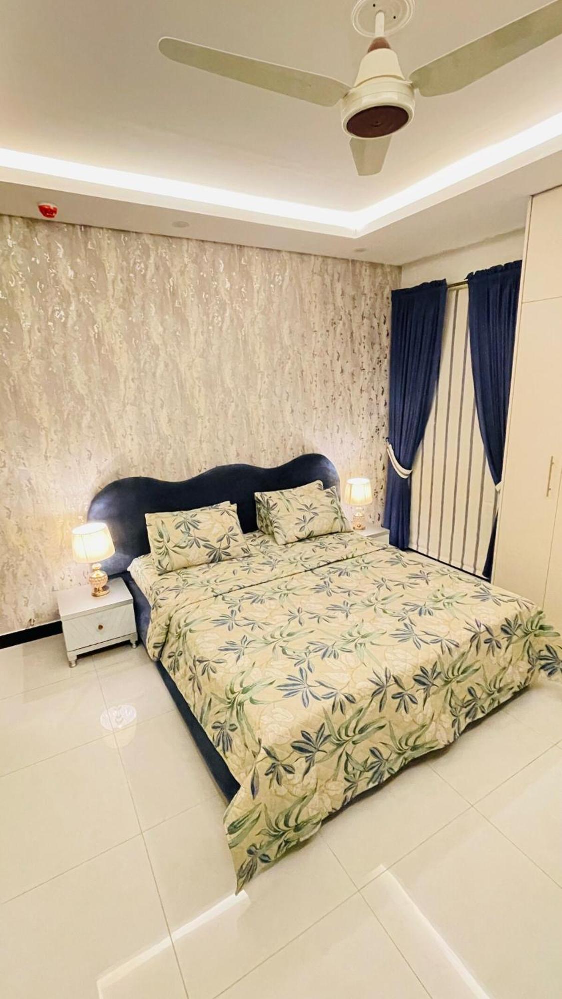 Flat In Central Islamabad Exterior photo